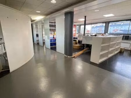 vente bureaux et commerces à châteaubriant centre (44110) : à vendre / 220m² châteaubriant
