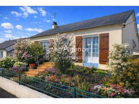 vente maison à ambrières-les-vallées (53300) : à vendre / 83m² ambrières-les-vallées