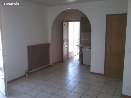 t2 av balcons - 50m rer c chamarande (91) – dispo rapidement – contact uniquement par tel