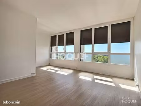 studio 1 pièce 27 m²