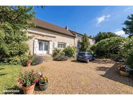 propriété 11 pièces 280 m²