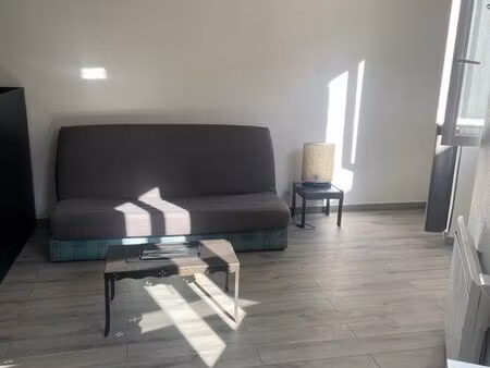 location aubenas studio 35m2
