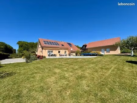 maison 7 pièces 150 m²