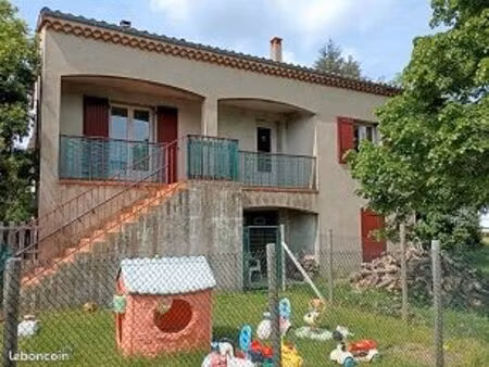 maison et terrain arboré