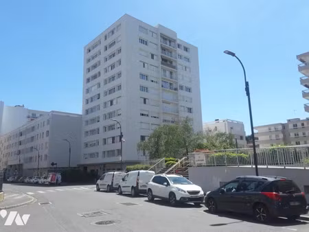 location appartement 4 pièces 74.01 m² à cusset (03300)  575 €