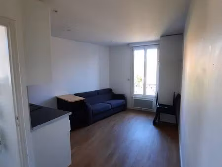 location studio meublé