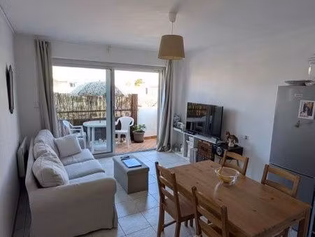 loue t2 à l’année à 50 m de la plage