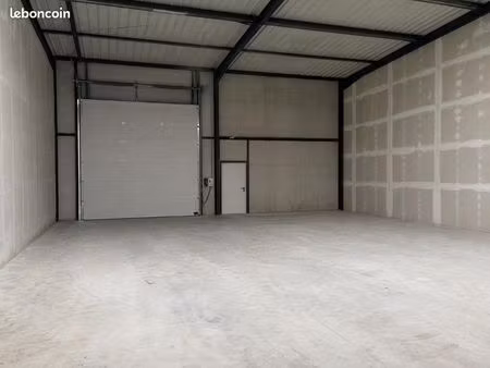 local activité dépôt 313m2