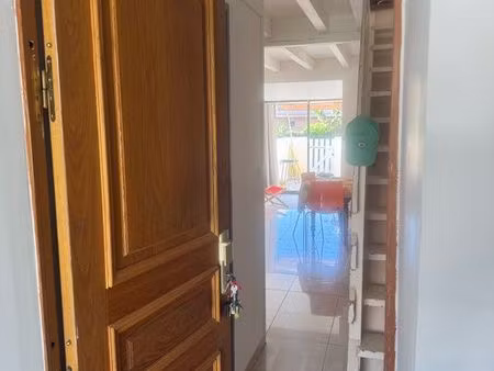 maison rénovée isolée climatisée 200m plage