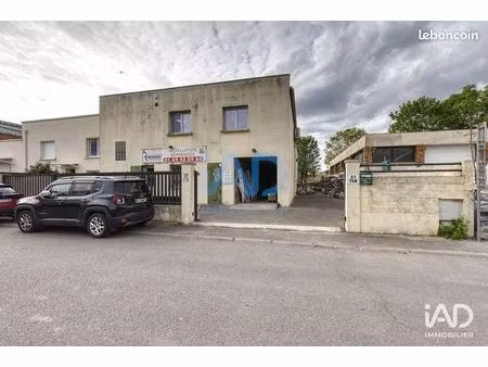 boutique 570 m² draveil