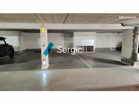 parking 17m2 à vendre