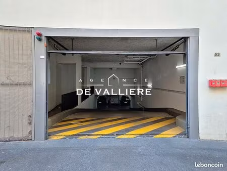 parking/box 13 m² nanterre