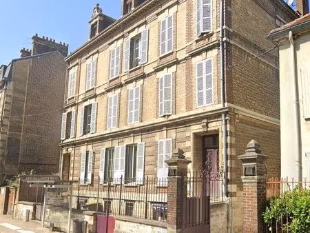 appartement 3 pièces 84 m²