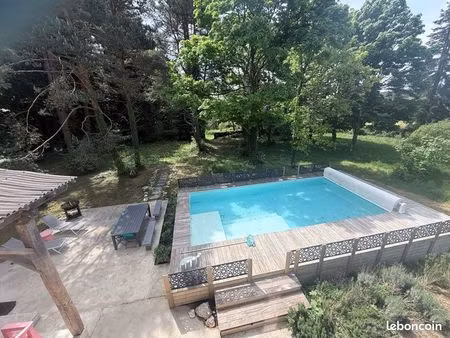 belle maison proche village 11 chambres avec sddb piscine
