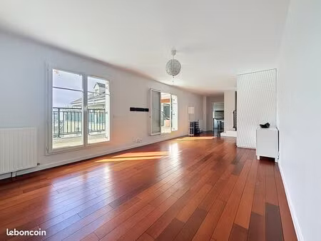 ? t3 115 m² – dernier étage avec ascenseur + parking – alfortville