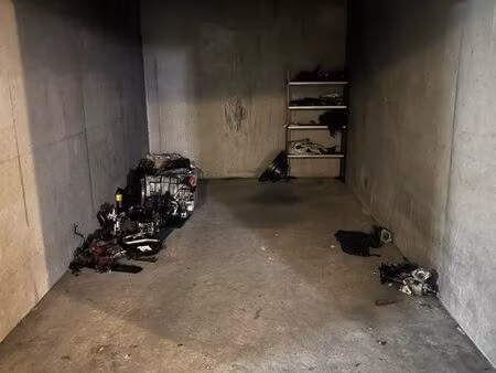 garage fermé résidence 12m2 sous-sol