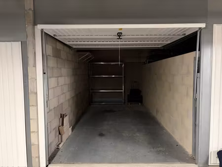 a vendre sannois box fermé
