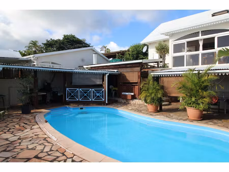 villa f6 les avirons