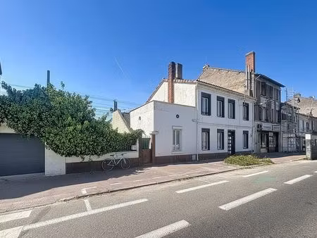 immeuble de ville proche gare