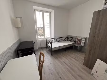 a louer studio meuble angers madeleine
