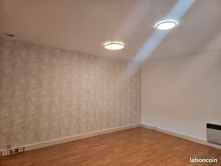 a louer bureau de 27m2