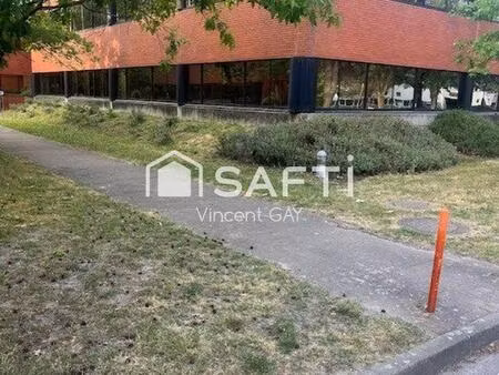 rare : flexibilité d'exploitation exceptionnelle .