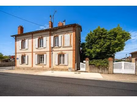 opportunité investisseur : immeuble de caractère – 3 lots possibles – fort potentiel locat