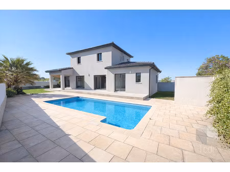 montelimar  mason de 136 m2 avec piscine