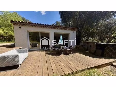 maison de plain pied de 85 m2 au milieu des bois  3 chambres  2 cabanons