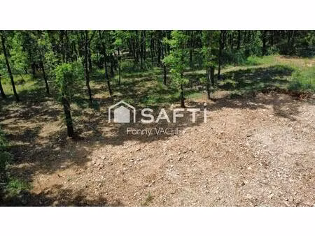 terrain constructible avec permis à callian (83)