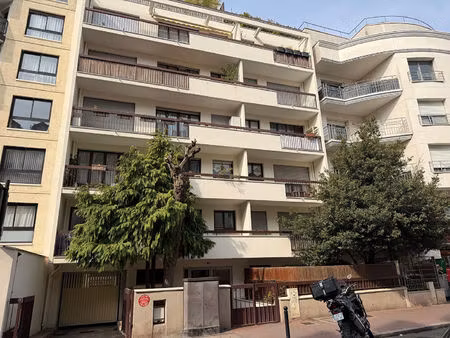levallois-perret - box rue pierre brossolette