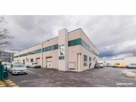 local 400 m² gennevilliers