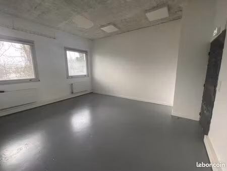 local 368 m² nanterre