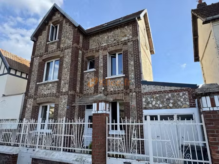 maison de caractère 4 chambres avec jardin et garage à vendr