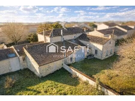 maison - 7 pièces - 242 m²