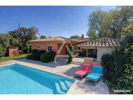 villa 6 pièces 135 m²