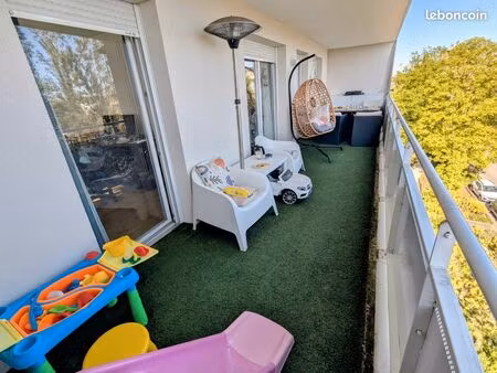 t4 avec terrasse d'exception (18m²) + parking – éco-quartier