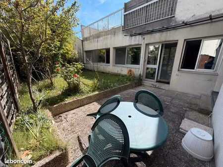 locaux professionnels +250m2 avec jardin privatif - centre ville garches 92380 / vente dir