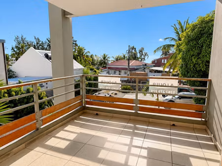 location appartement 3 pièces 53.9 m² à saint paul (97460)  1 240 €