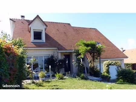 jolie maison idéalement située