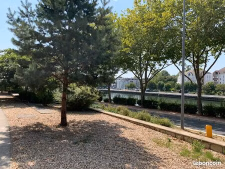 appartement t2 bord de l'oise avec jardin état neuf