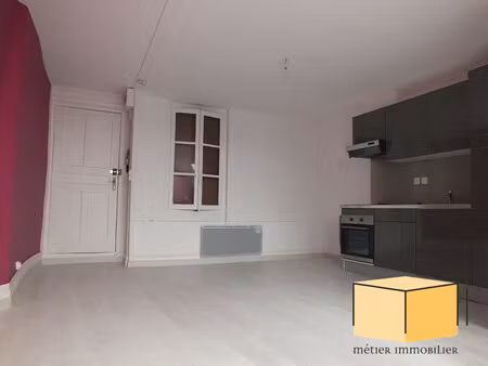 appartement 1 pièce sur belley (01300)  avec une cave