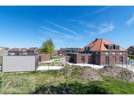 karakteristieke nieuwbouw met garage en tuin in moerbrugg...