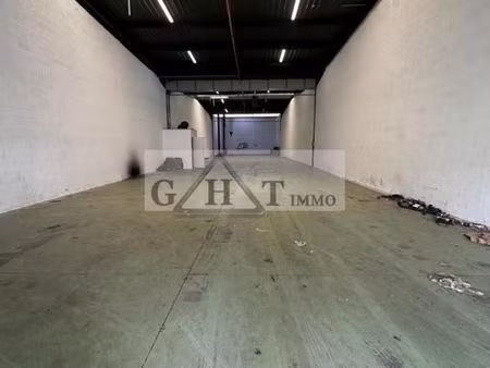 local industriel 500 m²