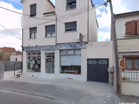 local commercial 56 m²