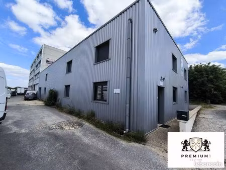 local 320 m² le thillay