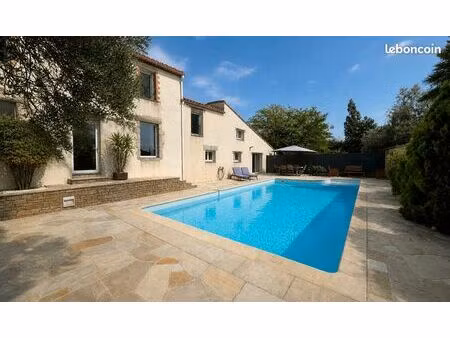 maison 7 pièces 200 m²