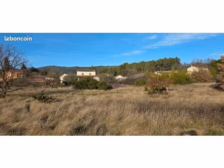 terrain 949 m² lauris