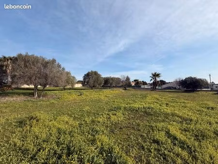terrain 558 m² roquebrune sur argens