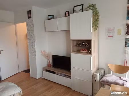 studio à louer parfait état